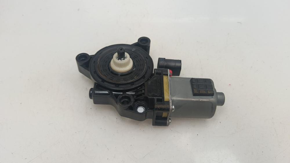 MOTOR ELEVALUNAS DELANTERO DERECHO HYUNDAI TUCSON 1.6 MT 132CV