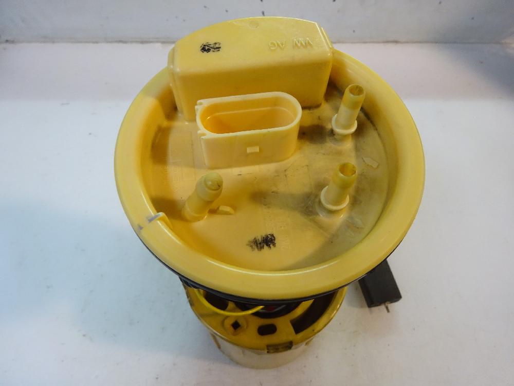 BOMBA COMBUSTIBLE VOLKSWAGEN CADDY 1.6 TDI 5 MT 102CV
