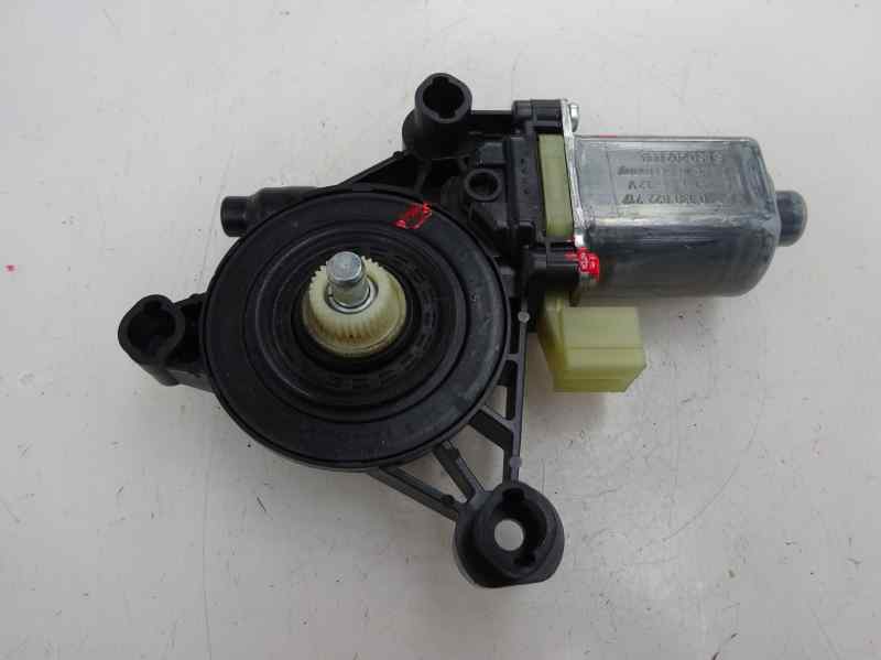 MOTOR ELEVALUNAS DELANTERO IZQUIERDO SEAT LEON 1.6 TDI MT 105CV