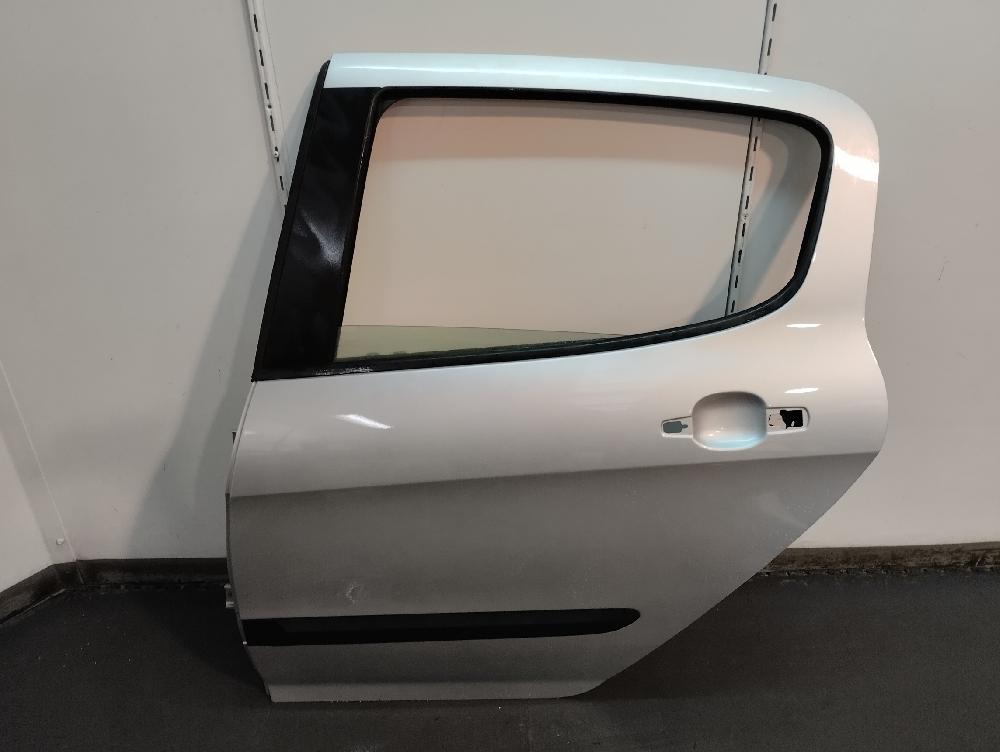 PUERTA TRASERA IZQUIERDA PEUGEOT 308 1.6 HDI MT 112CV