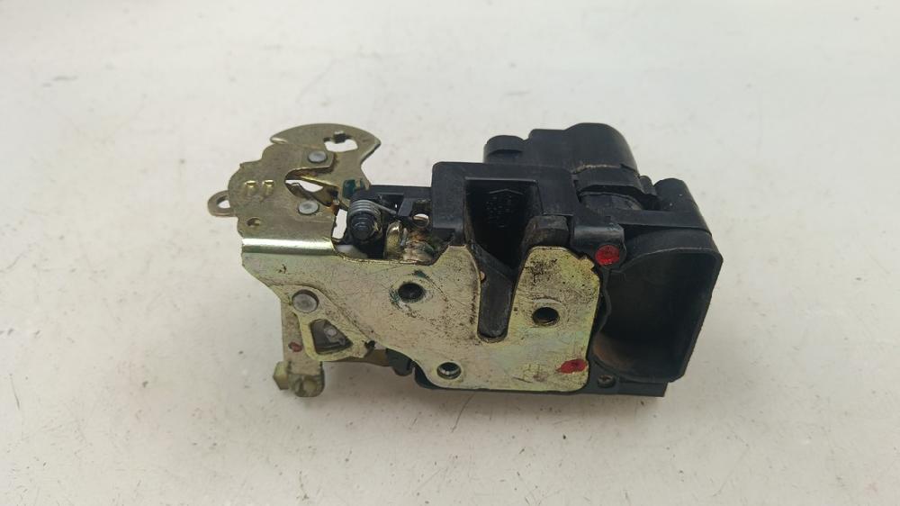 CERRADURA PUERTA DELANTERA DERECHA DAEWOO NUBIRA 1.6 MT 109CV