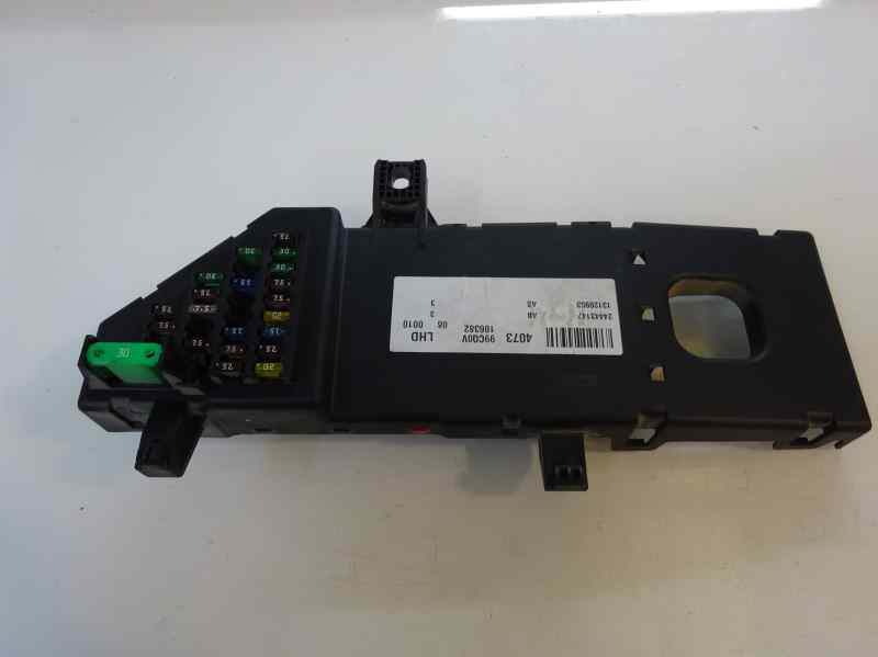 CAJA RELES FUSIBLES OPEL VECTRA 2.2 DTI MT 125CV | 92KW