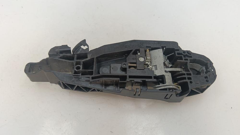 SOPORTE MANETA EXTERIOR DELANTERA IZQUIERDA PEUGEOT 208 1.5 MT 102CV | 75KW