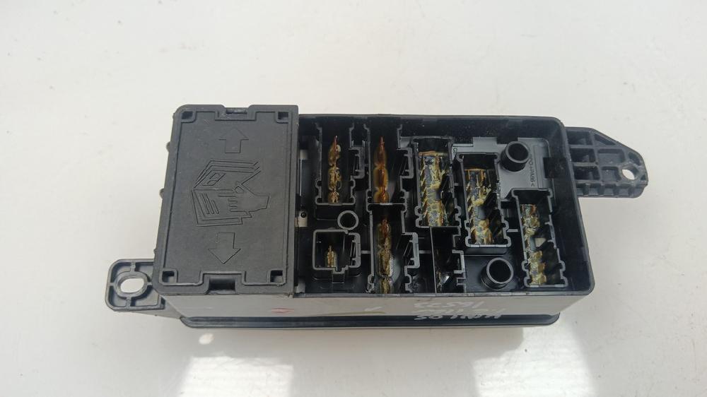 CAJA RELES FUSIBLES MINI COOPER 1.6 MT 116CV