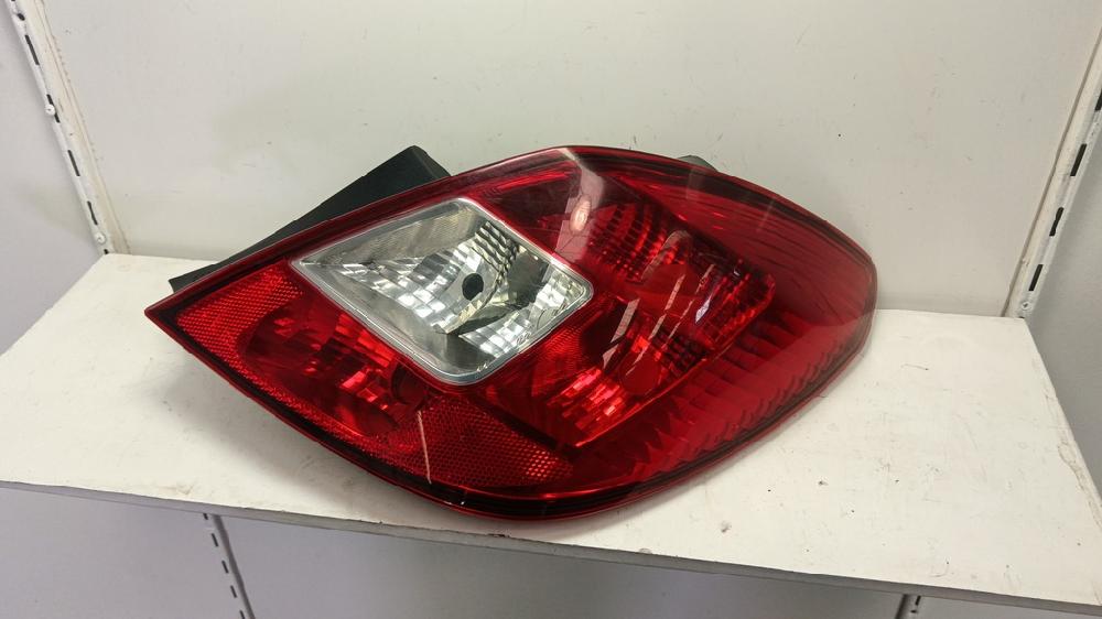 PILOTO TRASERO DERECHO OPEL CORSA 1.3 CDTI MT 75CV