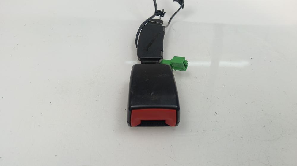 ANCLAJE CINTURON DELANTERO DERECHO VOLKSWAGEN POLO 2016 1.4 MT 75CV | 55KW