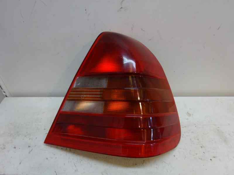 PILOTO TRASERO DERECHO MERCEDES BENZ CLASE C 2000 2.2 C 220 CDI MT 125CV