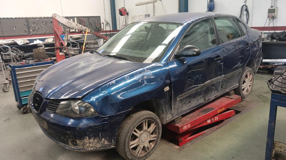 MOTOR ELEVALUNAS DELANTERO IZQUIERDO SEAT CORDOBA 2004 1.9 MT 100CV | 74KW