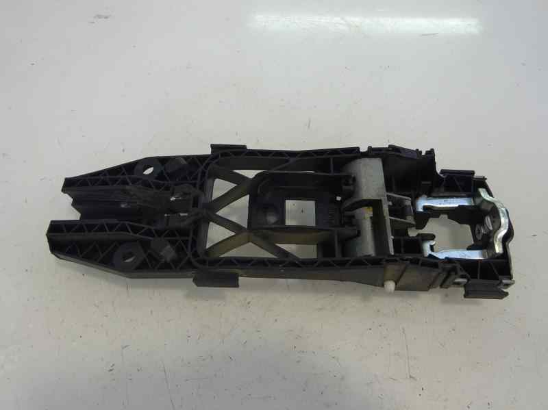 SOPORTE MANETA EXTERIOR DELANTERA IZQUIERDA SEAT IBIZA 2014 1.2 12V MT 70CV