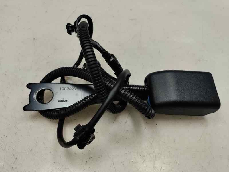 ANCLAJE CINTURON DELANTERO DERECHO TOYOTA YARIS 1.0 MT 72CV | 53KW