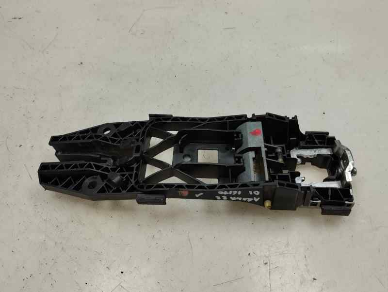 SOPORTE MANETA EXTERIOR DELANTERA IZQUIERDA SEAT ARONA 1.0 AMT 110CV | 81KW