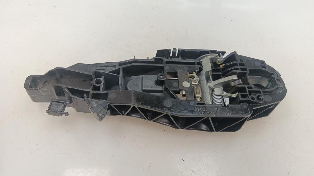 SOPORTE MANETA EXTERIOR PUERTA TRASERA DERECHA PEUGEOT 208 1.5 MT 102CV | 75KW
