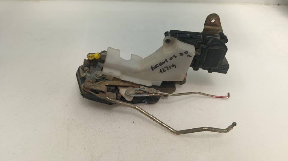 CERRADURA PUERTA DELANTERA DERECHA HYUNDAI ACCENT 1.5D MT 82CV | 60KW