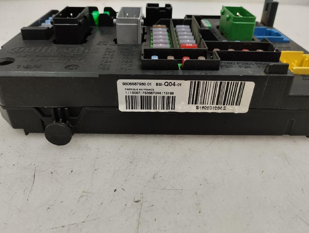 CAJA RELES FUSIBLES CITROEN DS4 2015 1.6 THP MT 200CV