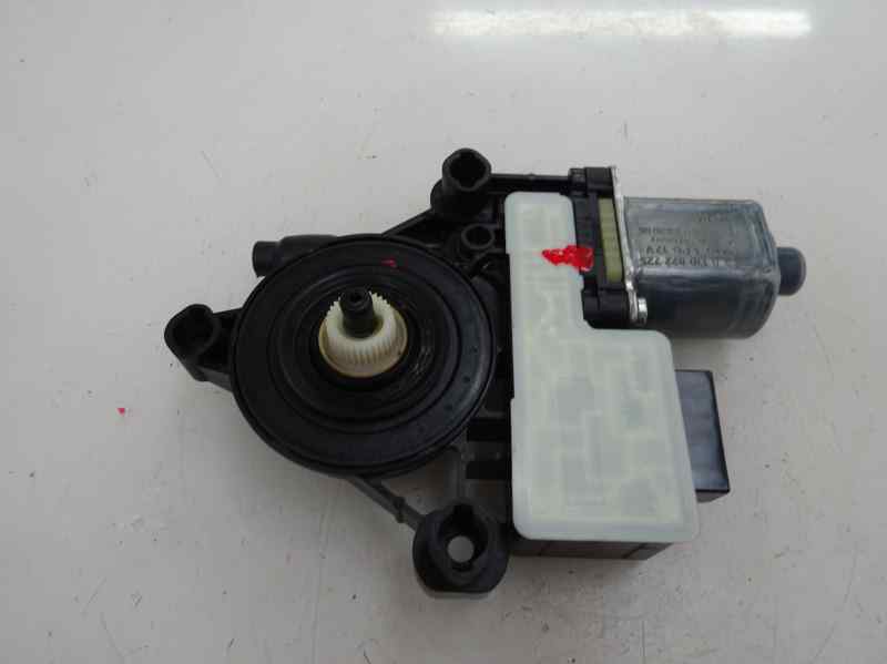 MOTOR ELEVALUNAS TRASERO IZQUIERDO SEAT LEON 1.6 TDI MT 105CV