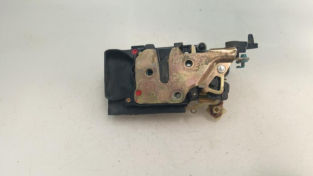 CERRADURA PUERTA TRASERA IZQUIERDA CHEVROLET KALOS 1.4 MT 82CV