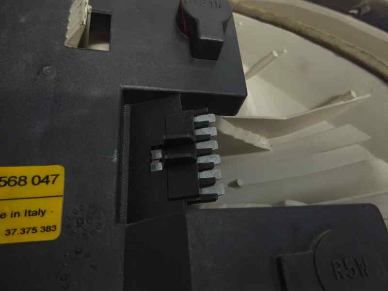 PILOTO TRASERO IZQUIERDO OPEL VECTRA 2.0 DTI MT 101CV