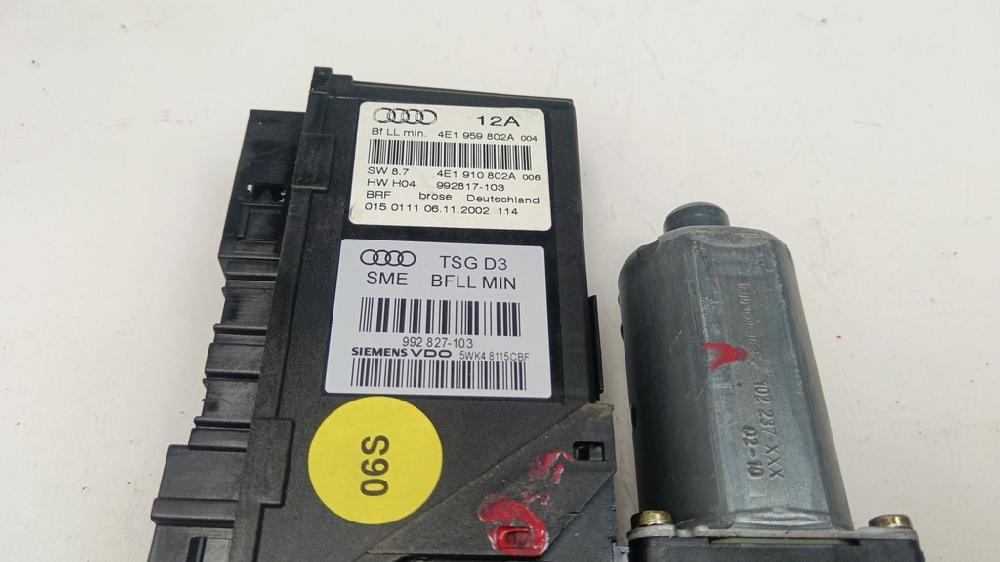 MOTOR ELEVALUNAS DELANTERO DERECHO AUDI A8 3.7 AT 4WD 280CV | 206KW