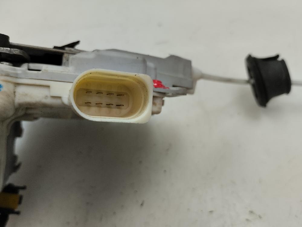 CERRADURA PUERTA TRASERA IZQUIERDA AUDI A4 2007 2.0 MT 131CV