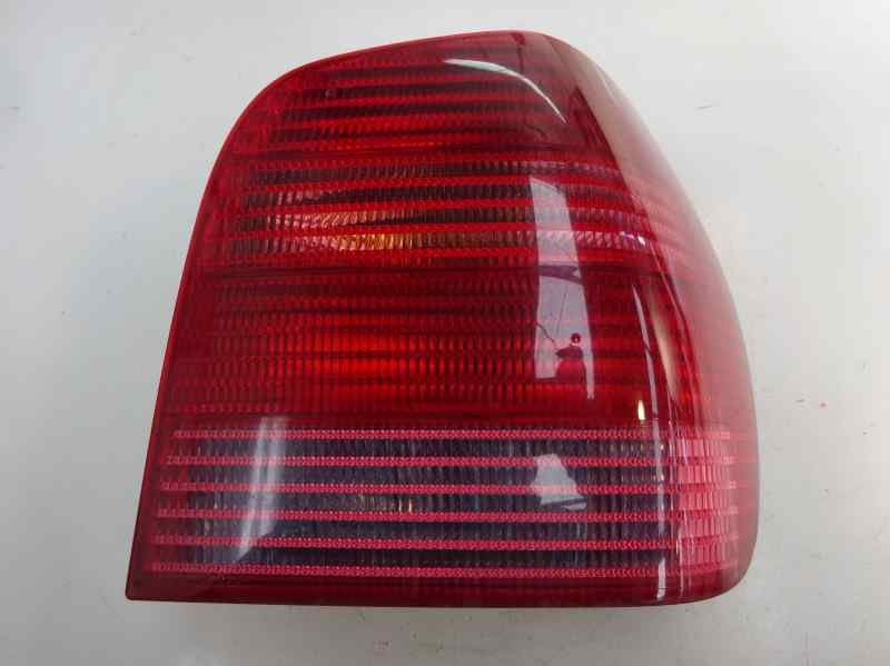PILOTO TRASERO DERECHO VOLKSWAGEN POLO 2001 1.4 MT 60CV