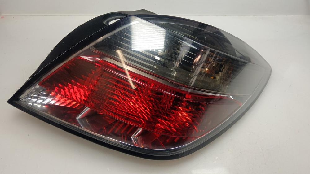 PILOTO TRASERO DERECHO OPEL ASTRA 1.9 MT 120CV | 88KW