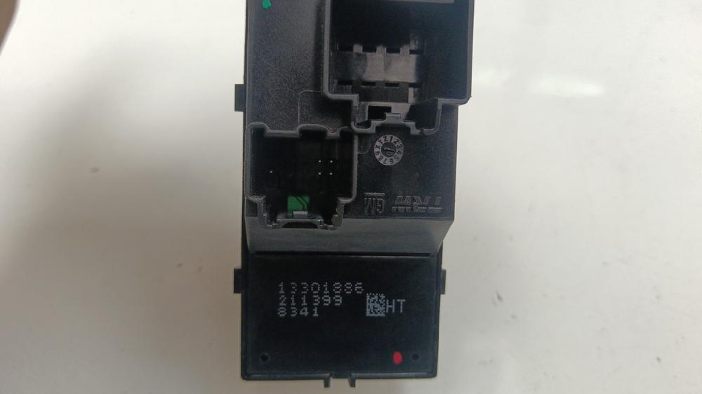 MANDO ELEVALUNAS DELANTERO DERECHO OPEL INSIGNIA 2.0 CDTI MT 130CV