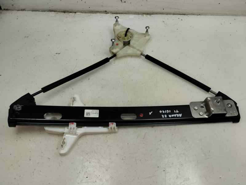 ELEVALUNAS TRASERO IZQUIERDO SEAT ARONA 1.0 AMT 110CV | 81KW