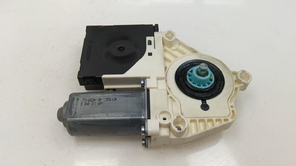 MOTOR ELEVALUNAS DELANTERO DERECHO SEAT LEON 1.9 TDI 105CV DIESEL