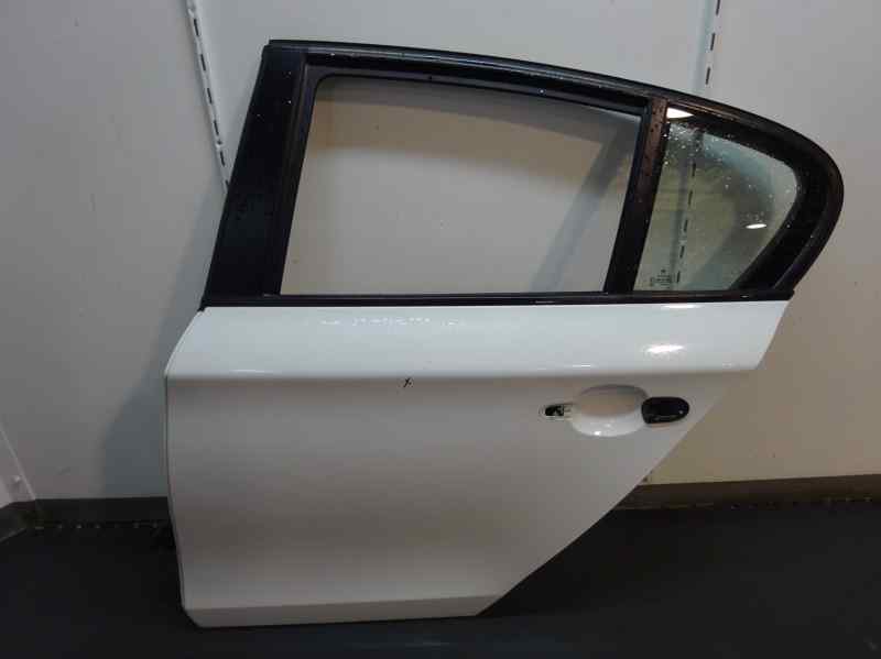 PUERTA TRASERA IZQUIERDA BMW SERIE 1 2.0 118D MT 143CV