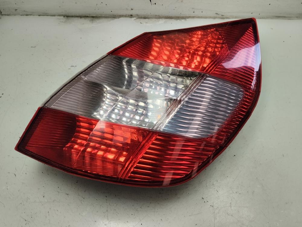 PILOTO TRASERO DERECHO RENAULT SCENIC 1.9 DCI MT 120CV