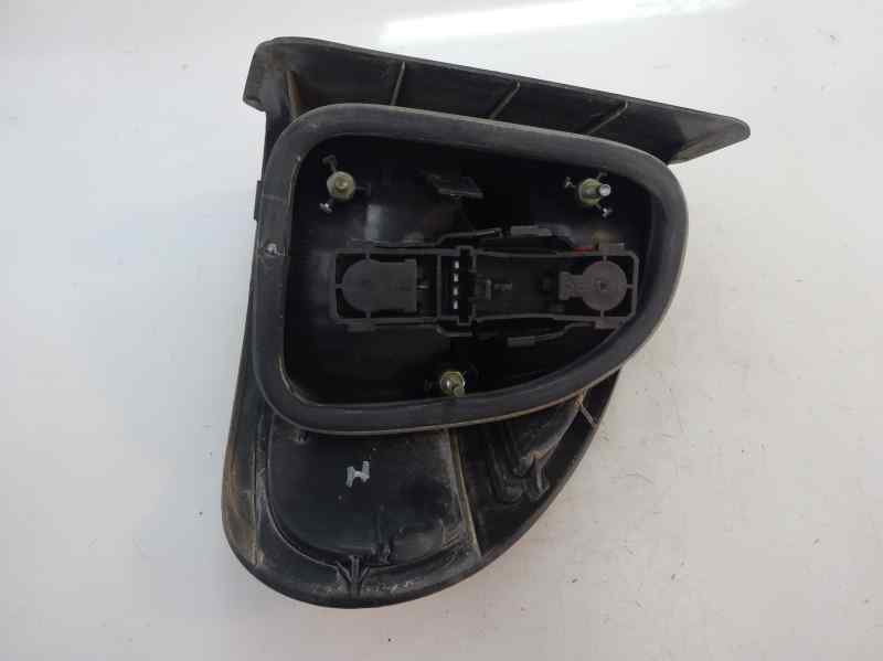 PILOTO TRASERO IZQUIERDO RENAULT LAGUNA 1.6 MT 110CV