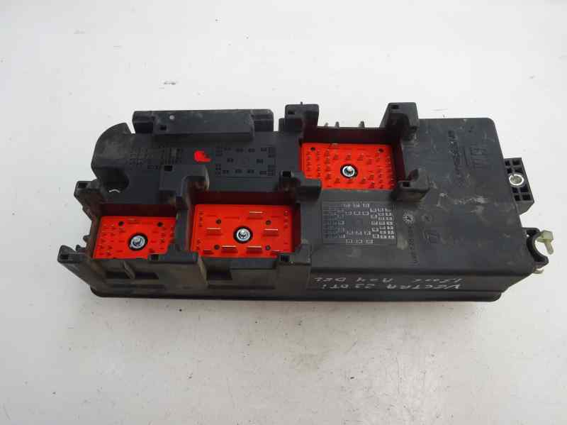 CAJA RELES FUSIBLES OPEL VECTRA 2.2 DTI MT 125CV | 92KW