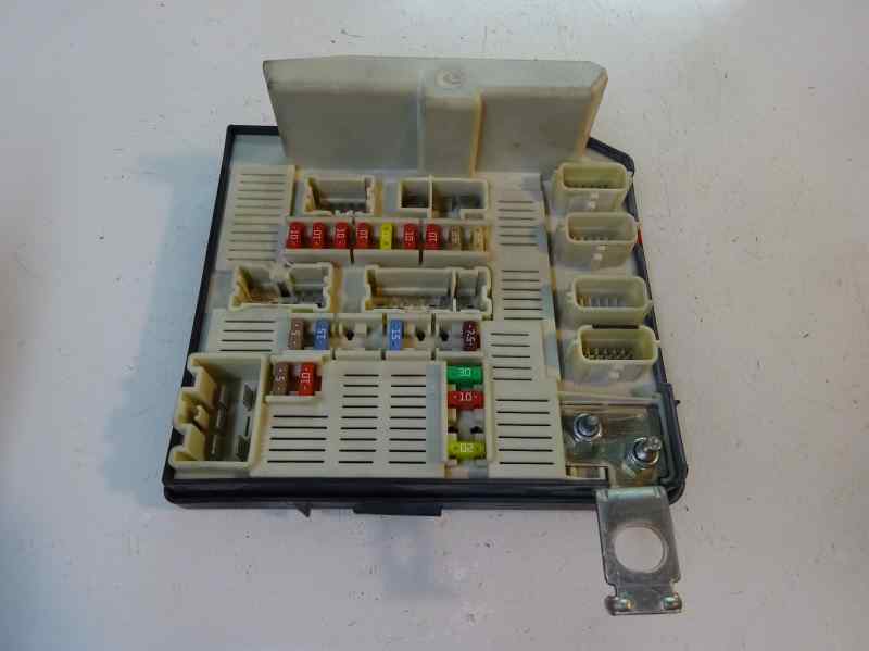 CAJA RELES FUSIBLES RENAULT MEGANE 2008 1.4 MT 98CV | 72KW