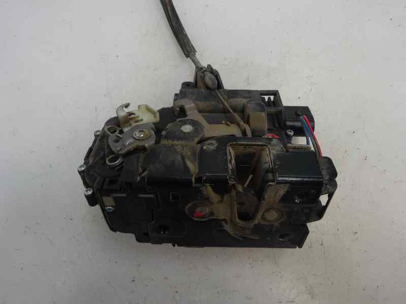 CERRADURA PUERTA DELANTERA IZQUIERDA VOLKSWAGEN PASSAT 1.9 TDI MT 115CV