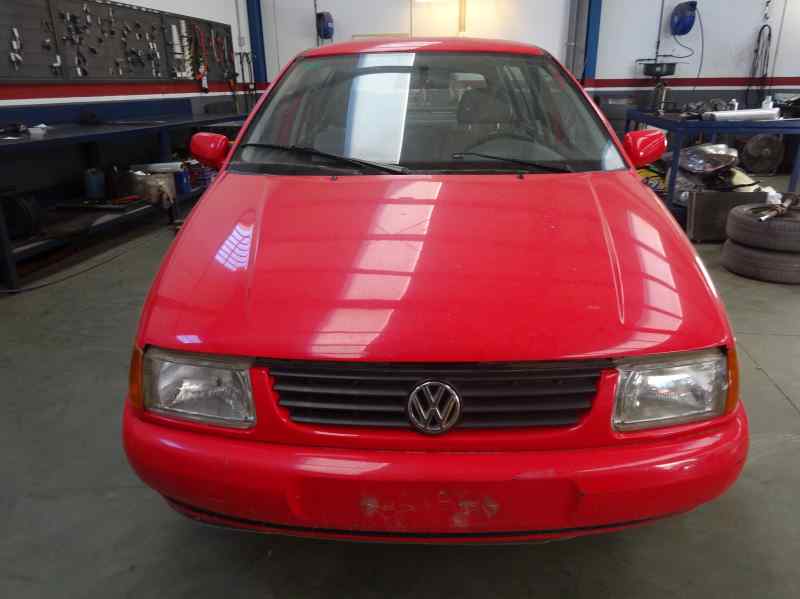 PILOTO TRASERO DERECHO VOLKSWAGEN POLO 1995 1.4 MT 60CV | 44KW