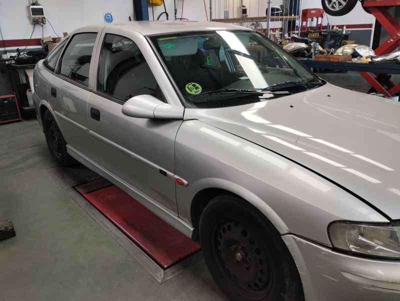 PILOTO TRASERO IZQUIERDO OPEL VECTRA 1.6 MT 101CV