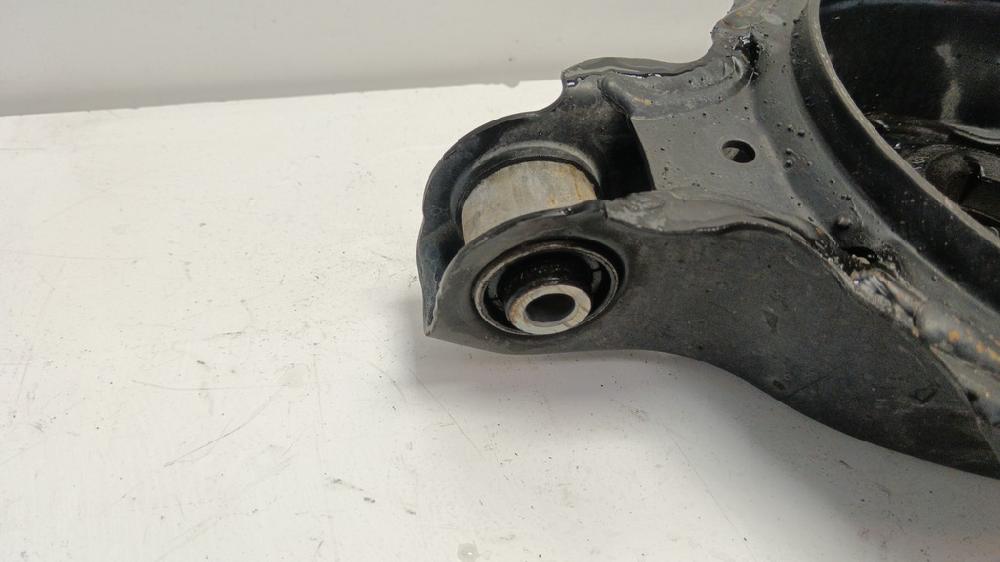 BRAZO SUSPENSION INFERIOR TRASERO IZQUIERDO FORD KUGA 1.5 MT 120CV
