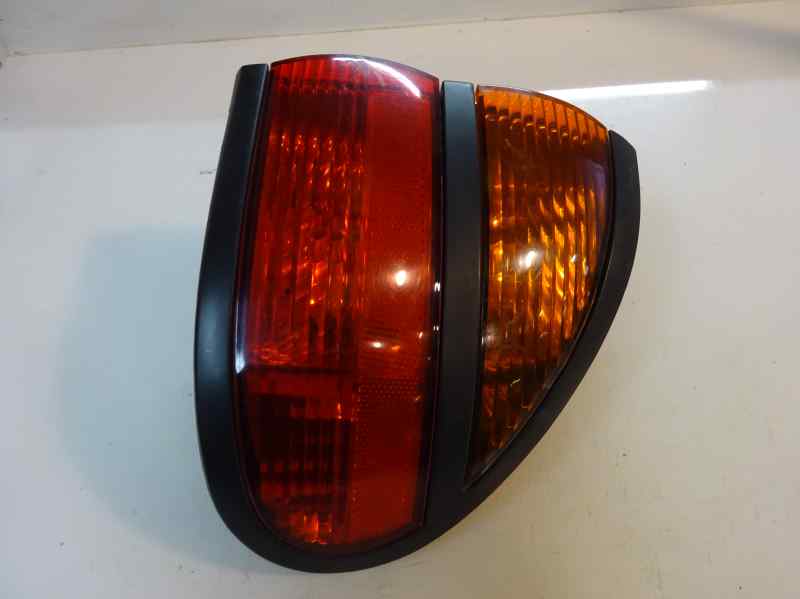 PILOTO TRASERO DERECHO RENAULT LAGUNA 1.9 DTI MT 100CV