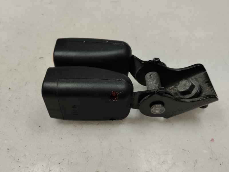 ANCLAJE CINTURON TRASERO IZQUIERDO HYUNDAI IX35 2.0 CRDI MT 4WD 136CV