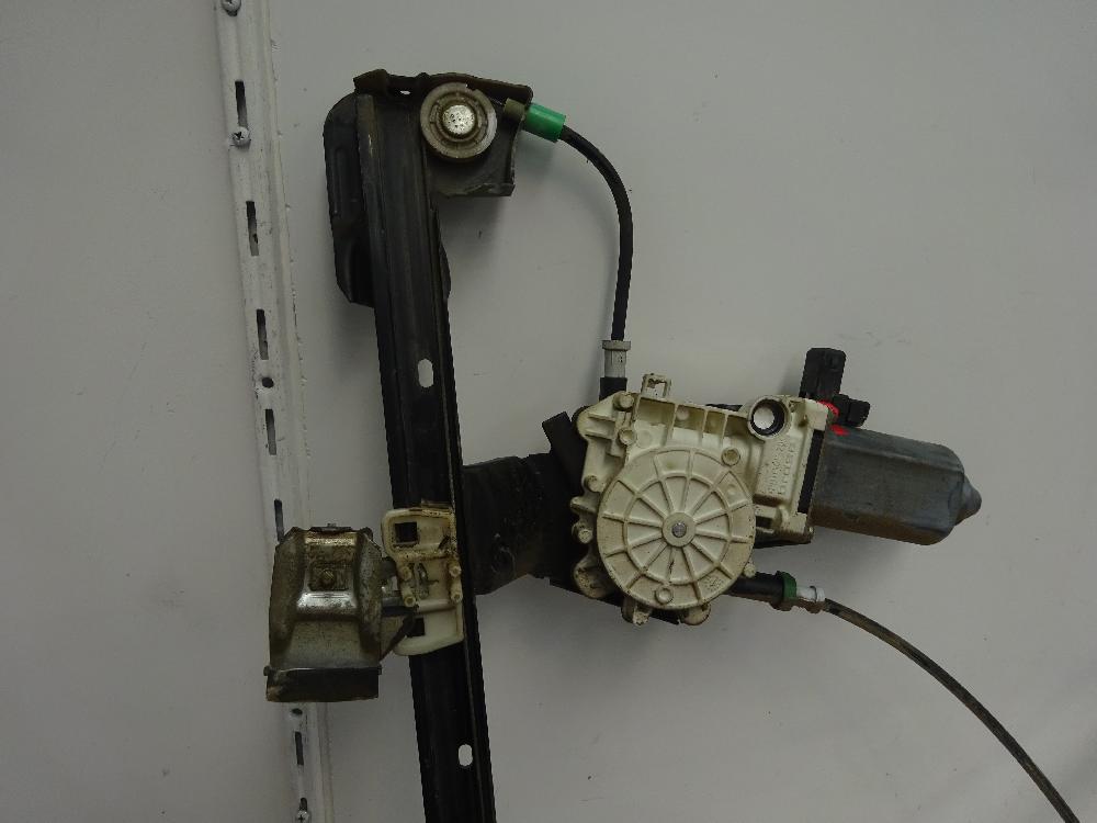 ELEVALUNAS DELANTERO DERECHO LAND ROVER FREELANDER 2.0 DI MT 98CV