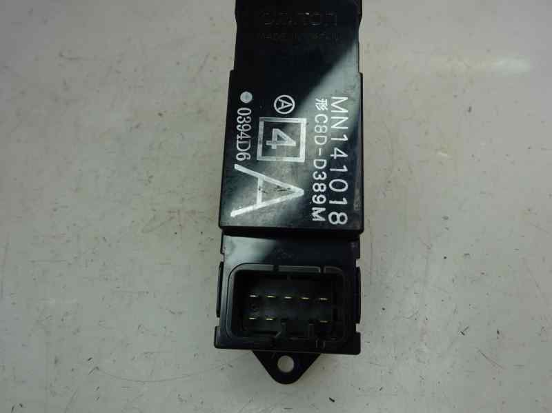 MANDO ELEVALUNAS DELANTERO DERECHO MITSUBISHI COLT 1.5 MT 95CV | 70KW