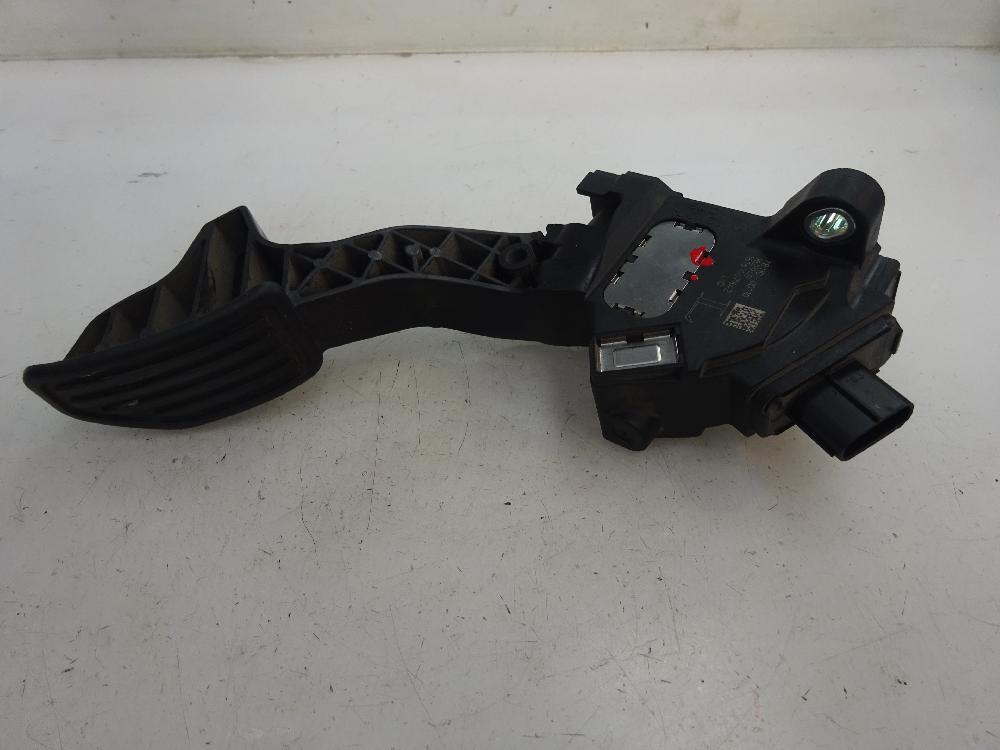 POTENCIOMETRO PEDAL TOYOTA YARIS 1.0 MT 69CV
