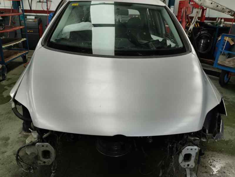 CAPOT VOLKSWAGEN GOLF PLUS 1.9 AMT 105CV | 77KW