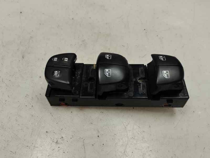 MANDO ELEVALUNAS DELANTERO IZQUIERDO NISSAN QASHQAI 1.3 MT 158CV | 116KW