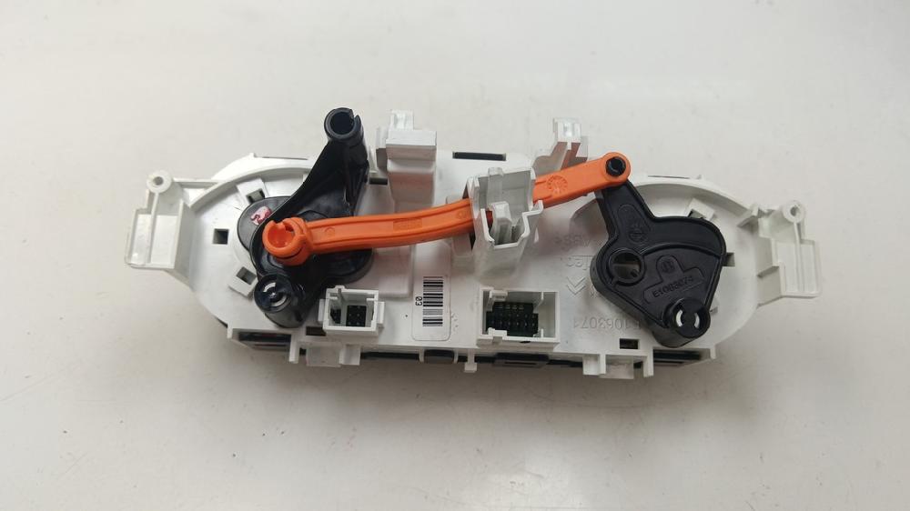 MANDO CALEFACCION AIRE ACONDICIONADO PEUGEOT 208 1.2 VTI ETG 82CV