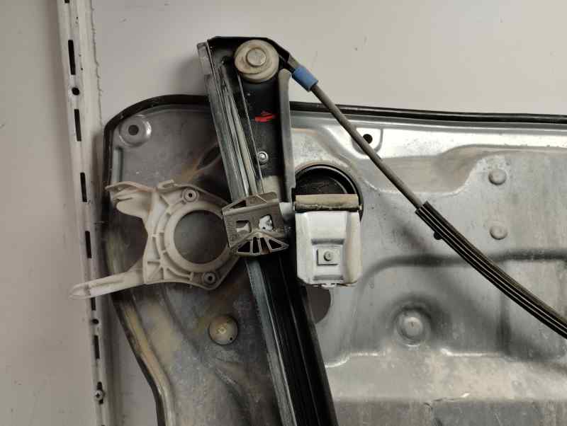 ELEVALUNAS DELANTERO DERECHO SEAT CORDOBA 1.4 MT 75CV