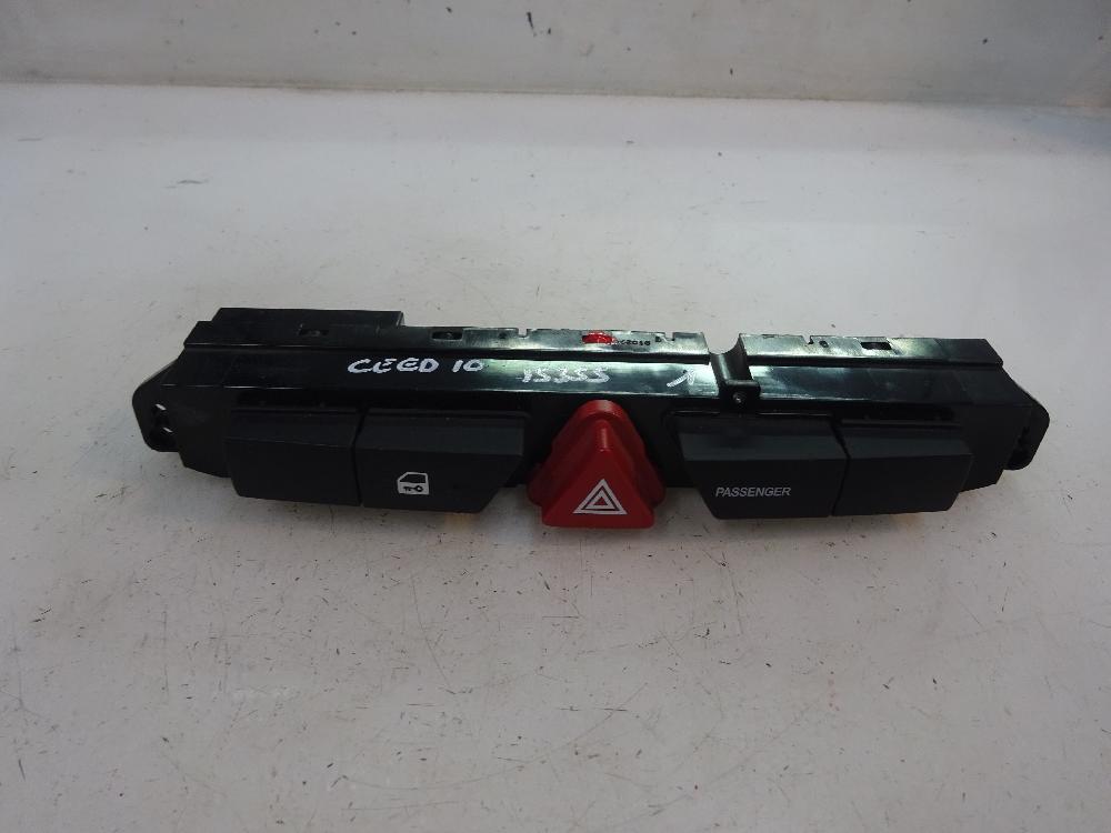 WARNING KIA CEED 1.4 MT 90CV | 66KW