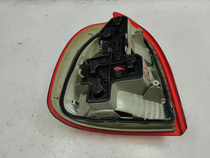 PILOTO TRASERO DERECHO OPEL CORSA 1.2I MT 45CV