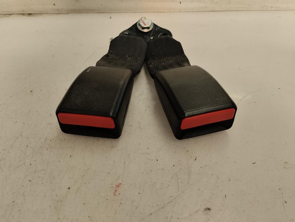 ANCLAJE CINTURON TRASERO DERECHO DACIA SANDERO 0.9 TCE LPG MT 90CV