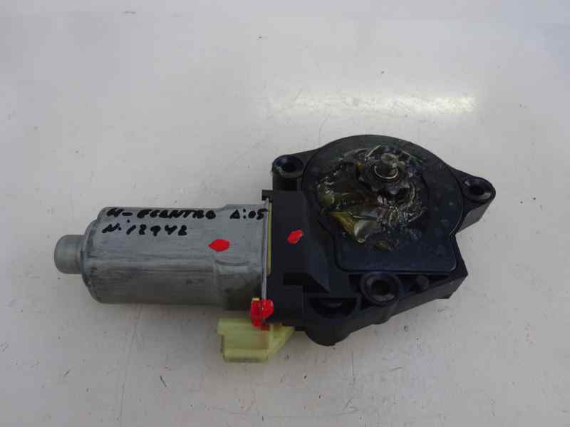 MOTOR ELEVALUNAS DELANTERO IZQUIERDO HYUNDAI ELANTRA 2005 2.0 CRDI MT 111CV